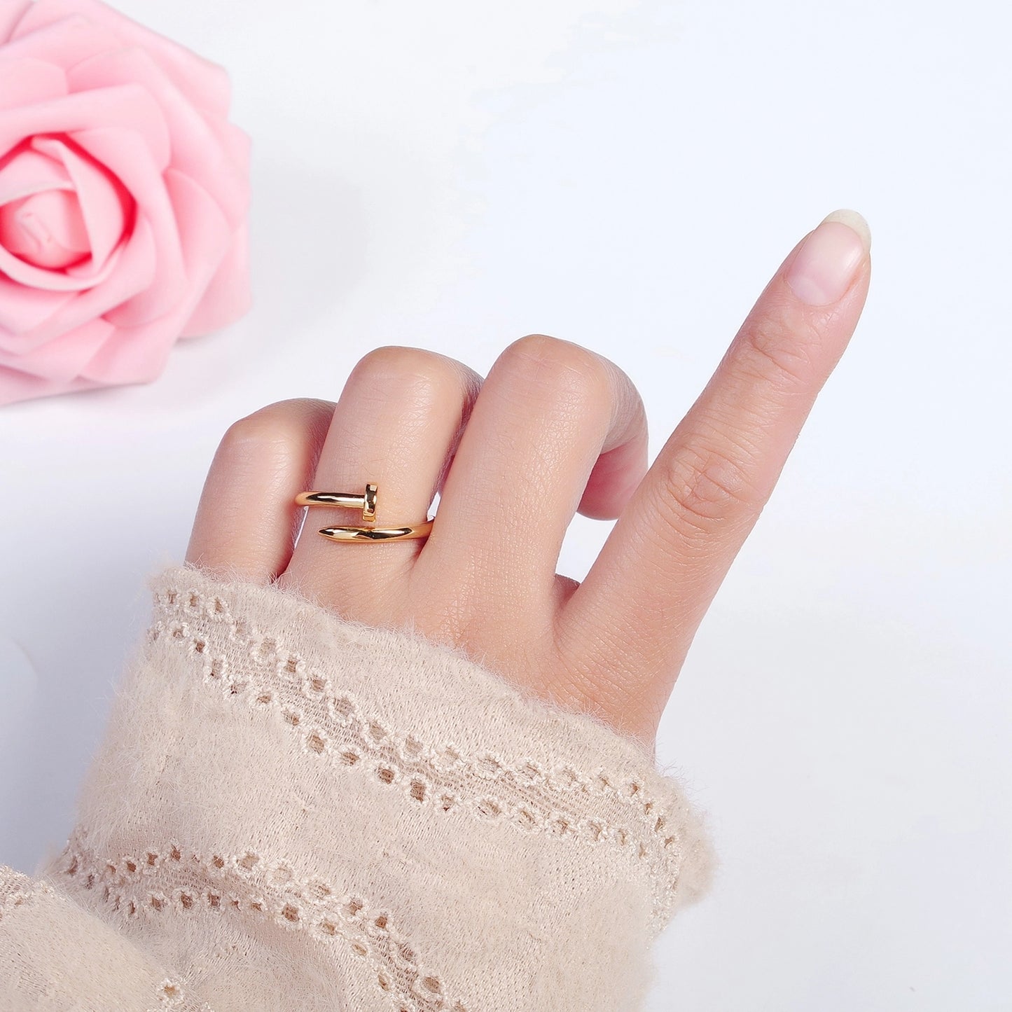 Minimal Nail Bent Ring