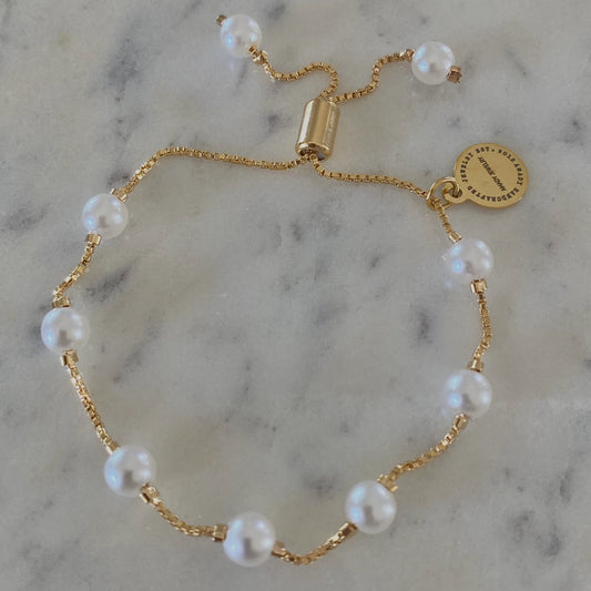 Pearls Adjustable Beaded Bracelet
